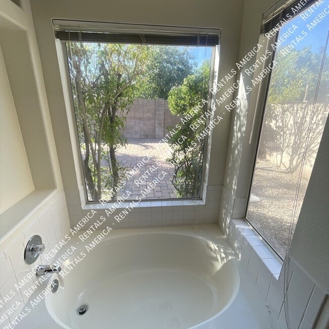 Photo - 26 S Tiago Dr