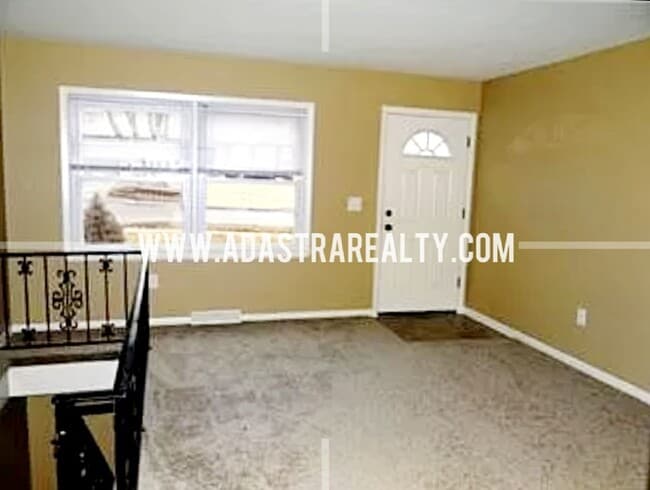 Photo - 3305 E 107th Terrace