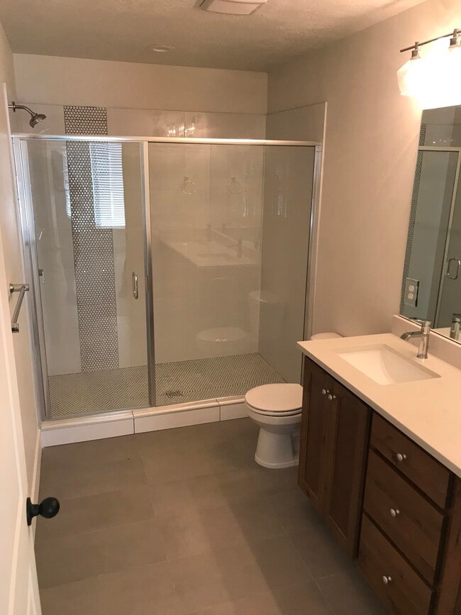 Photo - 2971 S Richmond St