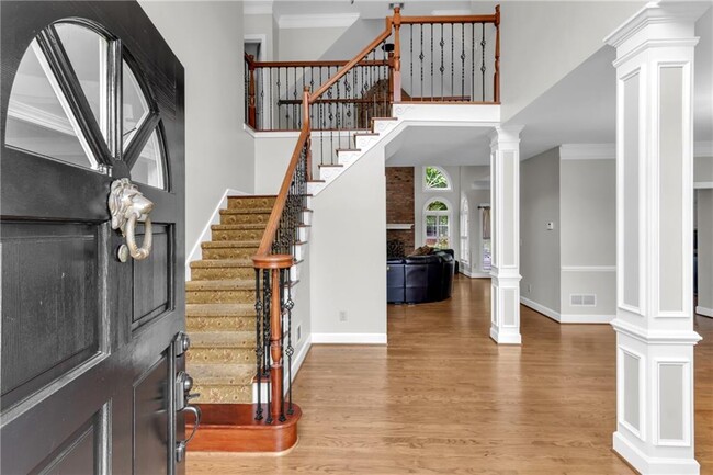 Photo - 1085 Castle Pointe Ln