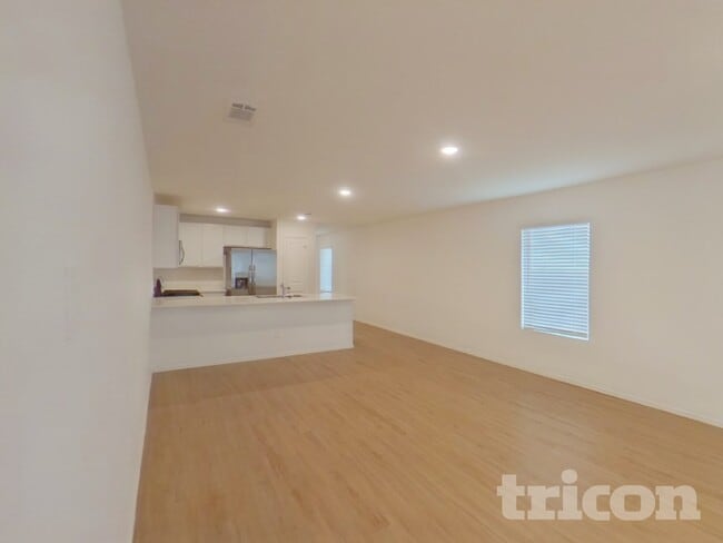 Photo - 17527 Grand Fir Ln