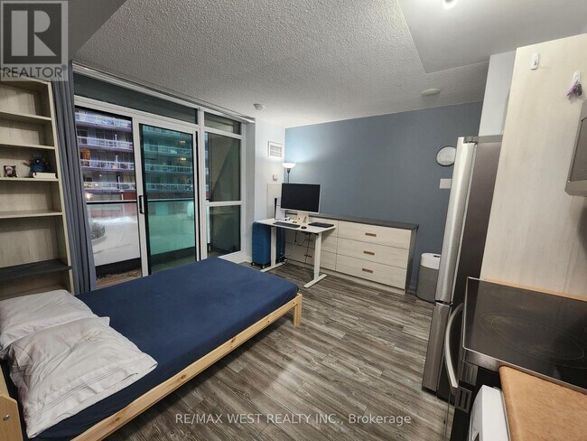 Photo - 600 Fleet St Unité 233