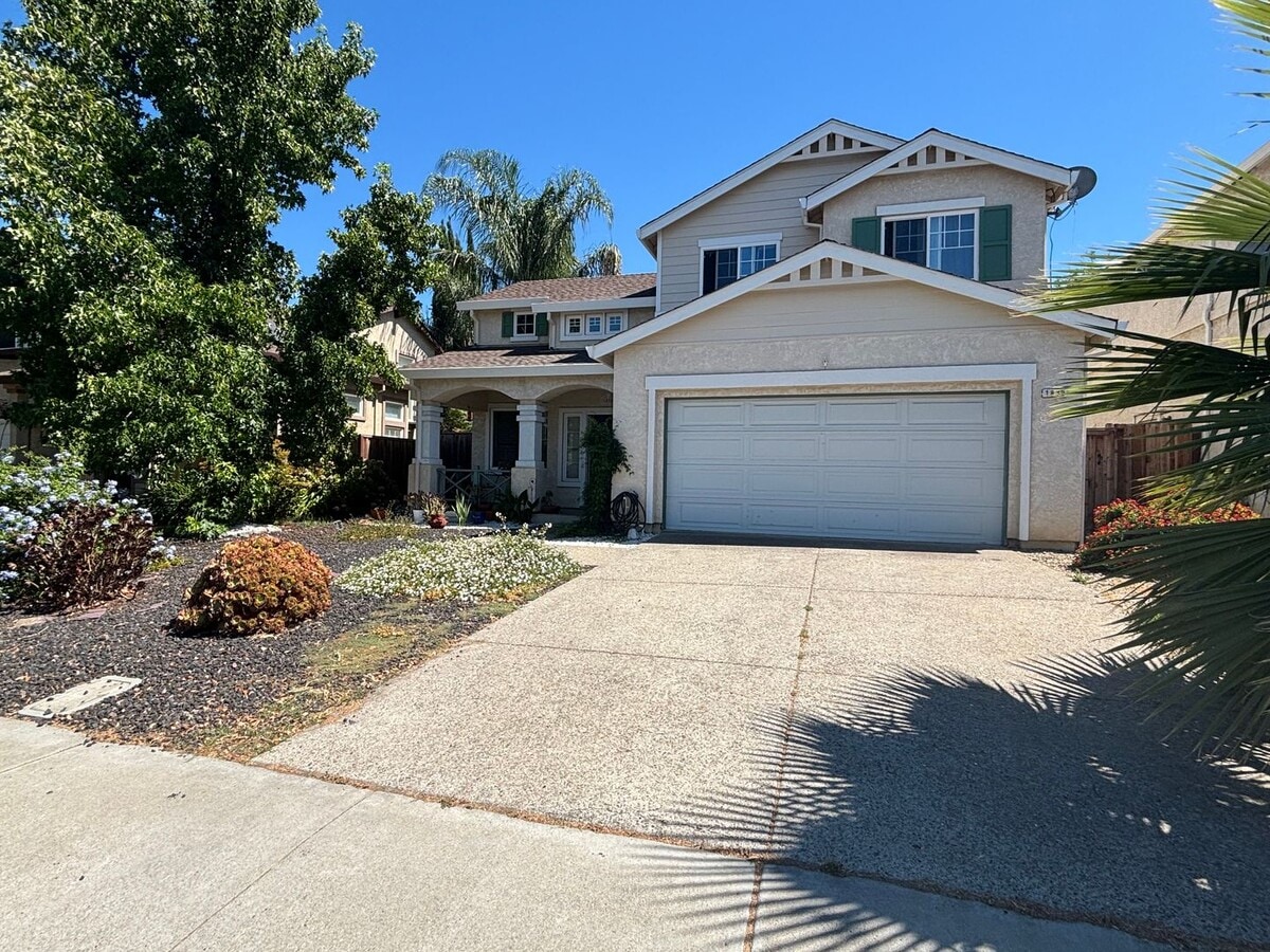 COMING SOON!! Charming 3 bedroom 2.5 Bath Home! - COMING SOON!! Charming 3 bedroom 2.5 Bath Home!