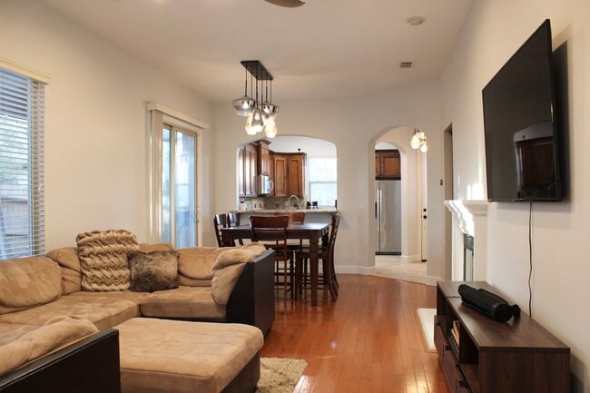 Photo - 7320 Orchard Cir