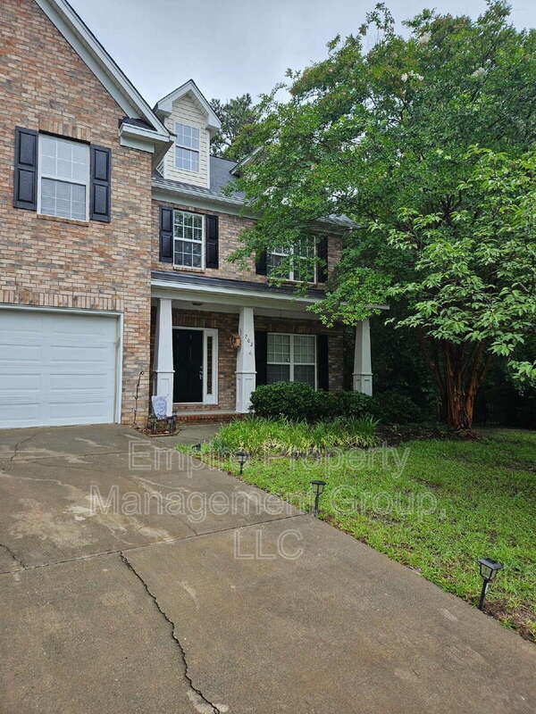 Photo - 202 Castlebury Dr