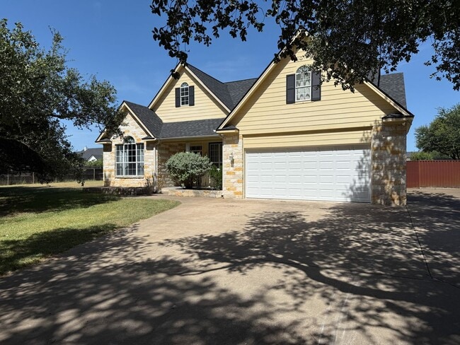 Building Photo - COMING SOON! Rental