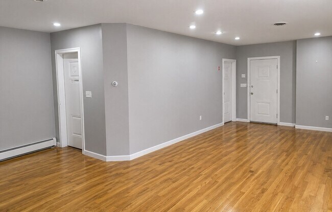 Photo - 898 Huntington Ave Unit 3