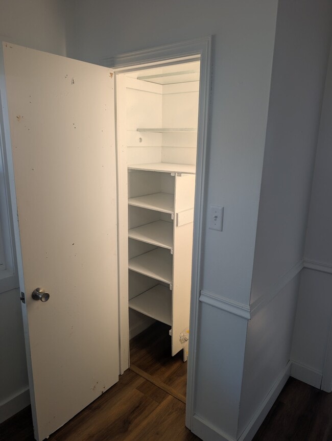 Photo - 1068 W Washington St