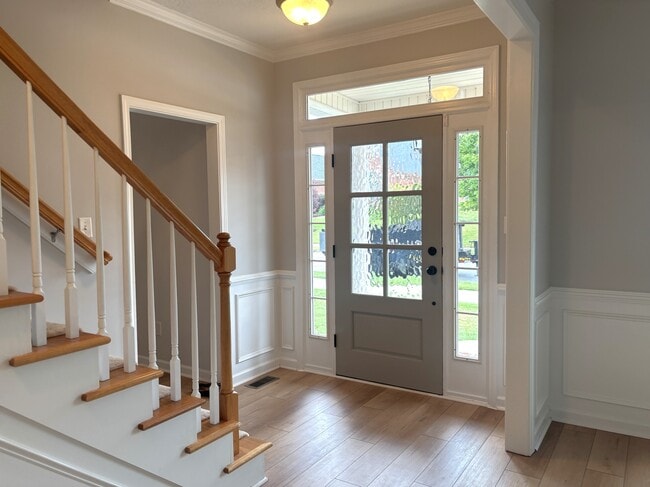 Photo - 1673 Jamestown Ave