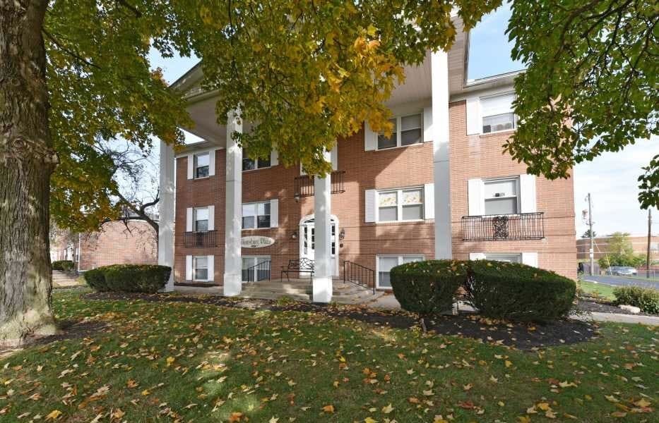 Photo - Williamsburg Plaza