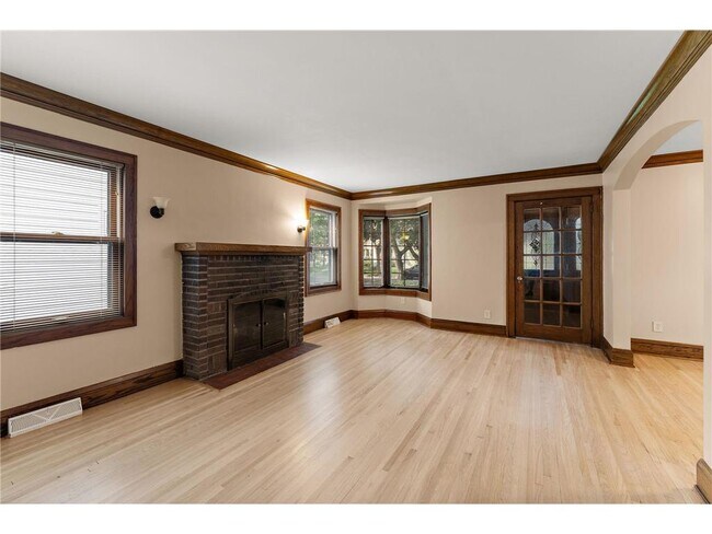 Photo - 5317 Abbott Ave S