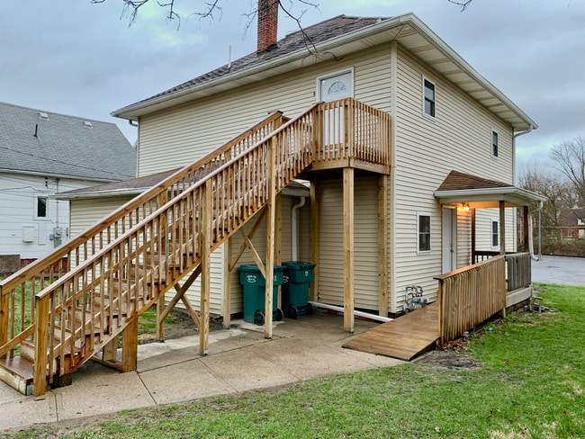 Photo - 412 E Market St Unit B