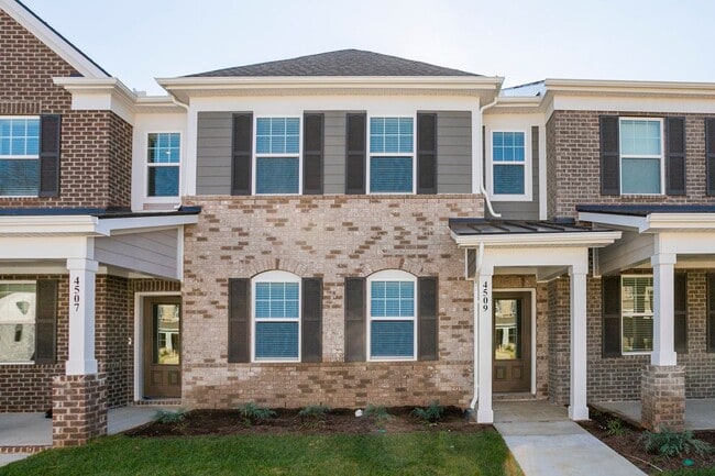 Building Photo - 4509 Sardius Dr