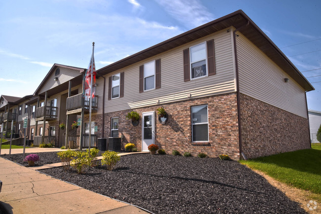 Building Photo - Raintree Apartments