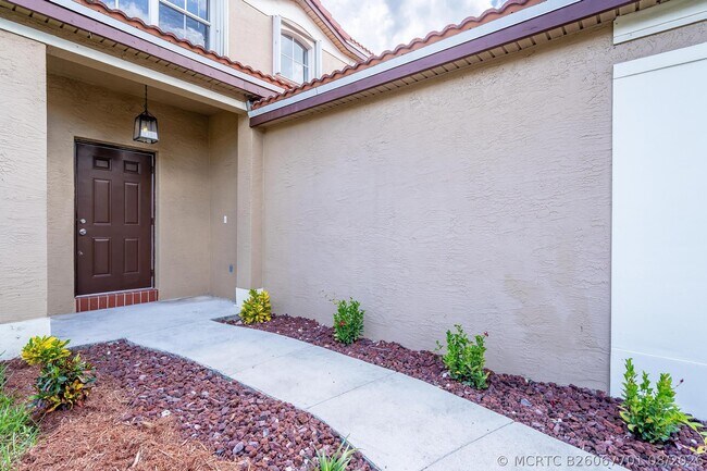 Photo - 4250 NW 1st Pl
