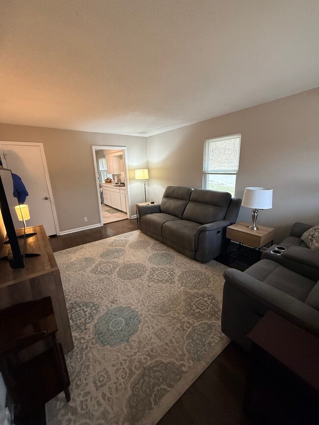 Living Room - 415 S Sugar Creek Blvd