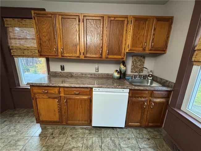 Photo - 399 Central St