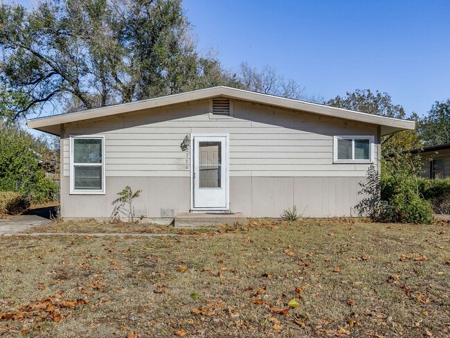 Building Photo - 2730 S Southeast Dr Rental