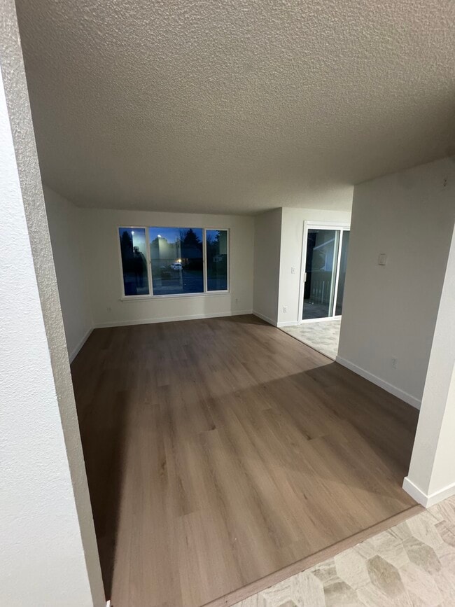 Photo - 15715 63rd Street Ct E Unidad 2