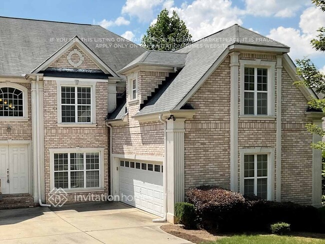 Building Photo - 5571 Boreal Way SW