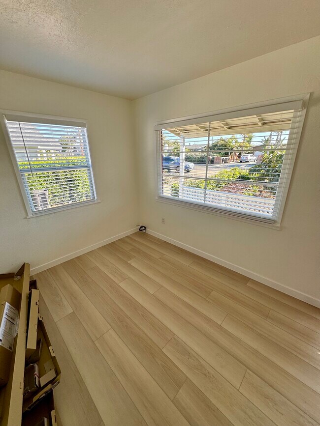 Photo - 1151 Baden Ave Unit A