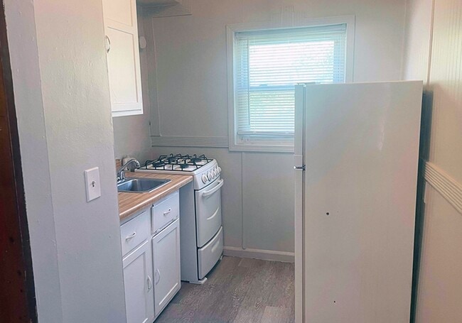 Photo - 960 Ludlow Ave Unidad 960-02