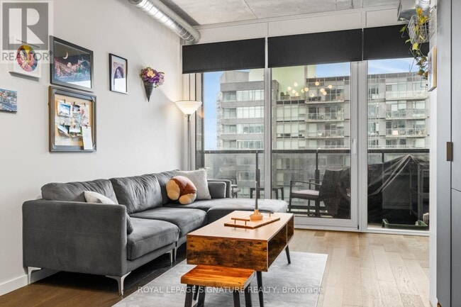 Photo - 170 Bayview Ave Unit 802