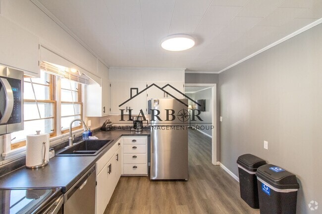 Building Photo - 515 5th Ave SE Unit 1 Rental