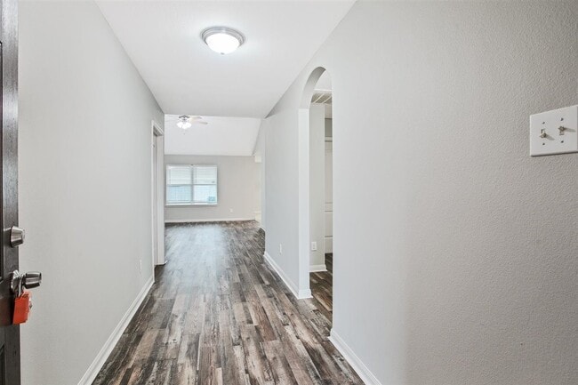 Photo - 104 Indigo Brush Dr