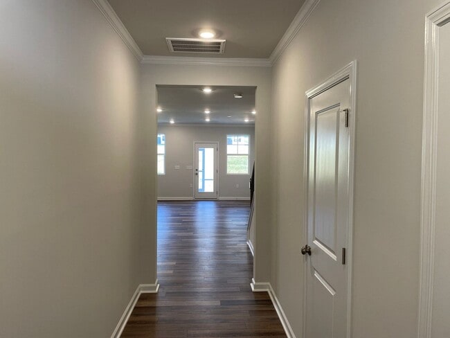 Photo - 5016 Pufa St