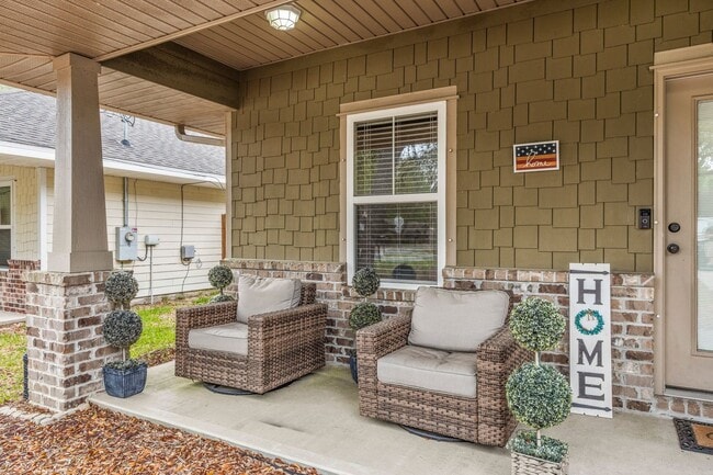 Photo - Modern Home in the Heart of Niceville!