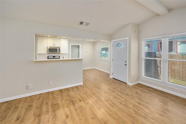 Photo - 520 Cutty Trail