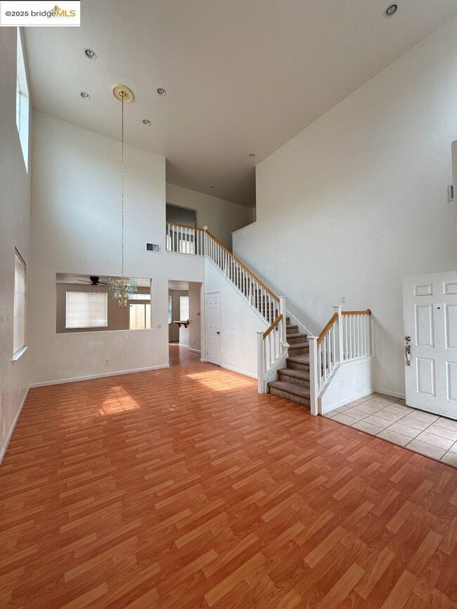 Photo - 645 Rockspray Cir