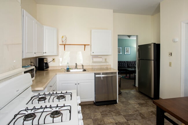 Photo - 42 Everett St Unit 42 Everett Street