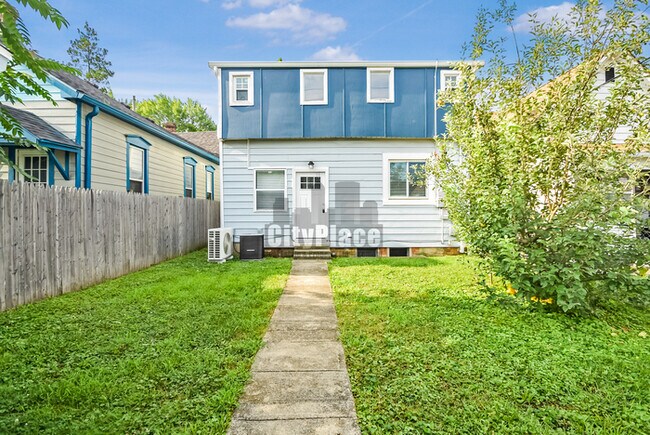 Photo - 1548 Lexington Ave