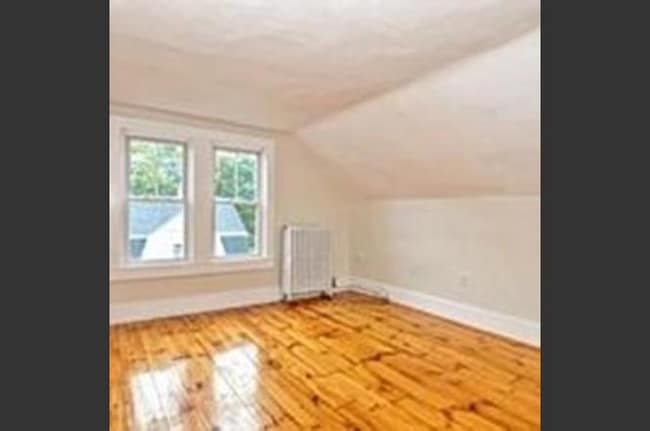 Photo - 25R Saunders St Unit 25R