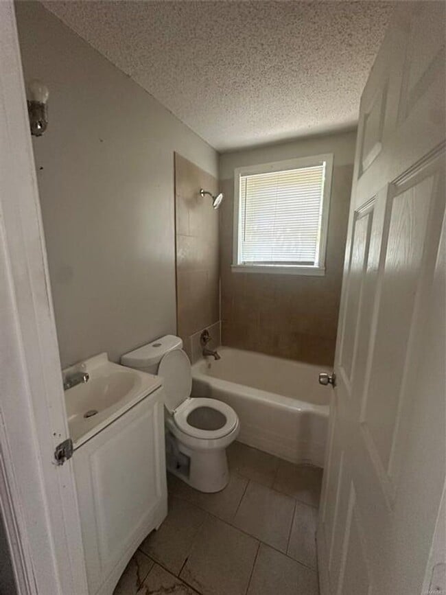 Photo - 3208 Caffey Dr
