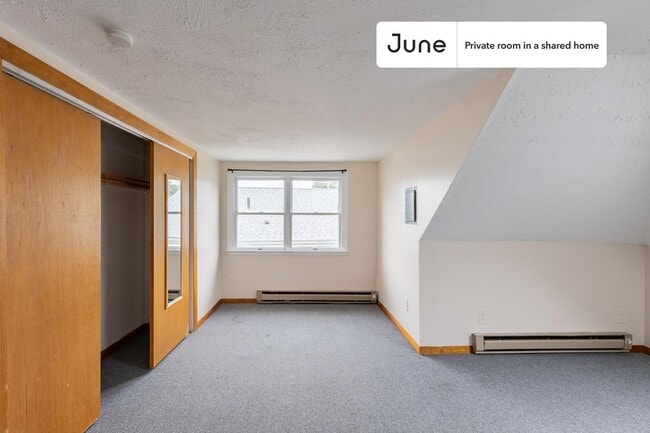 Photo - Room in Shared 5 bed/2 bath home Unidad D