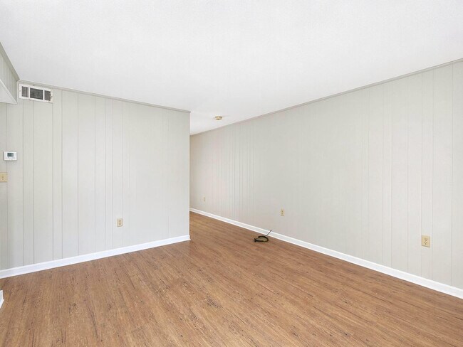 Photo - 1009 Hondo Ave Unit B