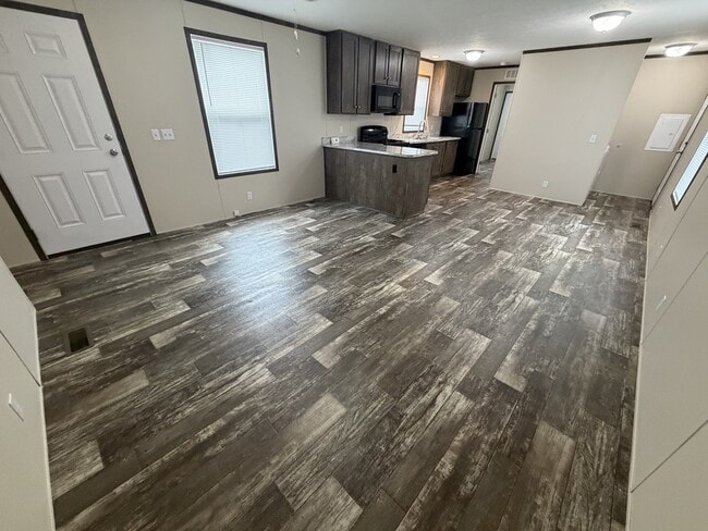 38070 Ducharme Dr