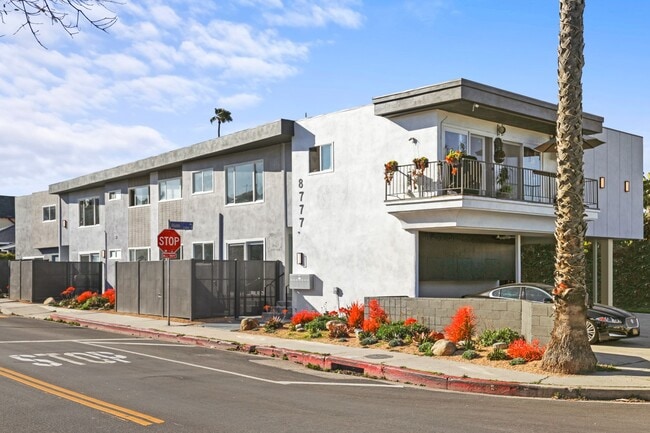 8777 Cadillac Ave. - 8777 Cadillac Ave. Apartamentos