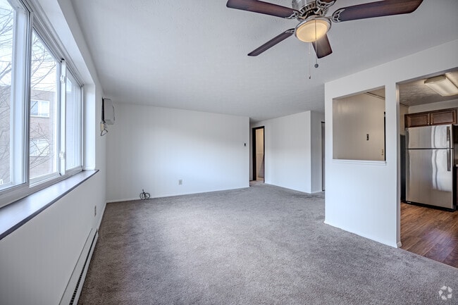 Rosewood - Dining Area