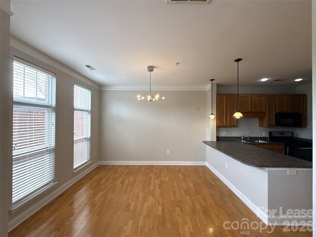 Photo - 534 Oakland Ave