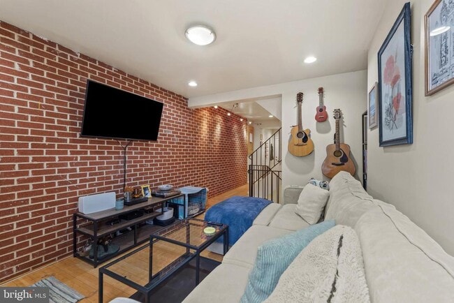 Photo - 1807 E Lombard St