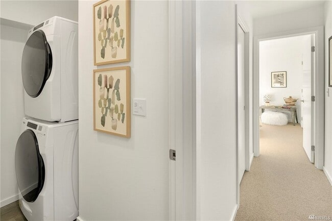 Building Photo - 818 N 47th St