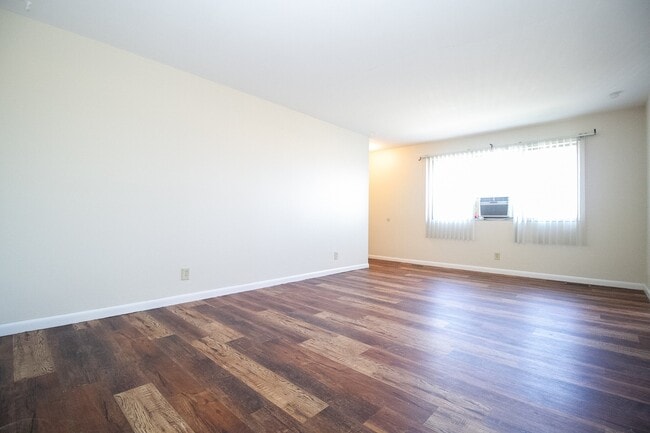Photo - 4825 Hill Ave Unit 30