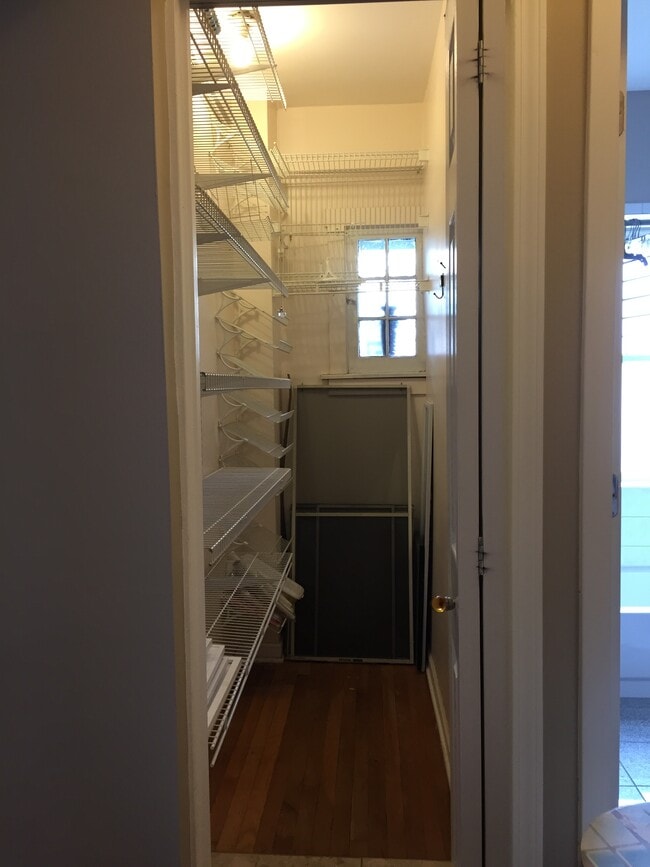 Photo - 4312 N Clarendon Ave Unit 1231