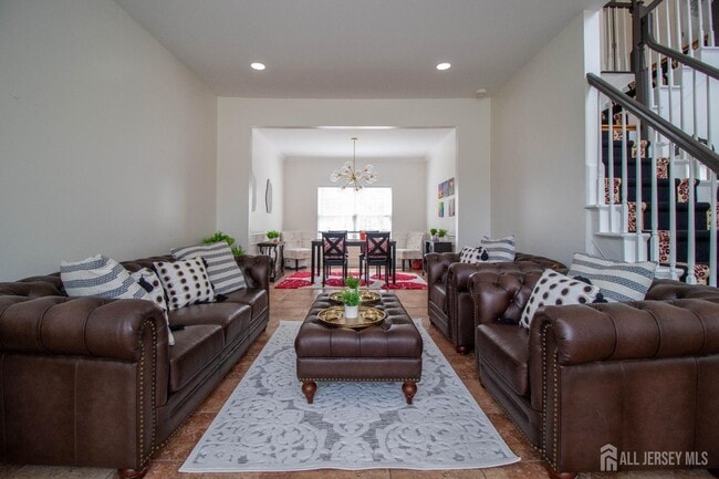 845 Woodbury Dr