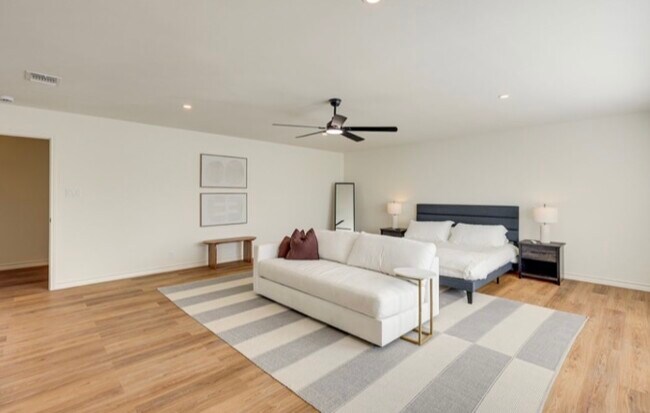 Photo - 6315 Regency Ct