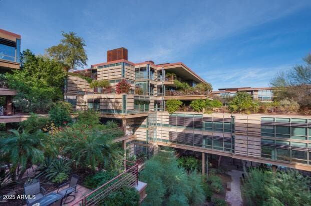 Building Photo - 7157 E Rancho Vista Dr Unit 5009